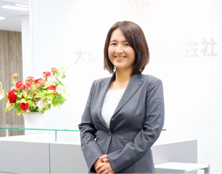 女子社員　紹介 